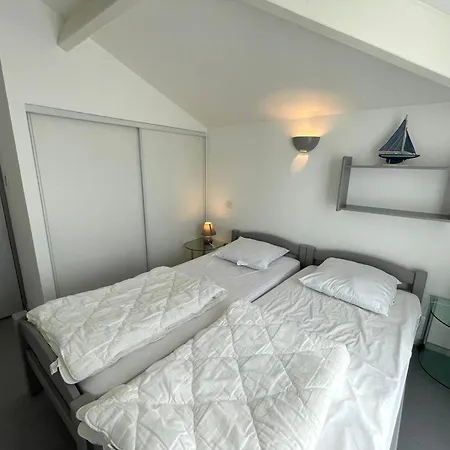 Maison Chaleureuse Avec Piscine, Proche Forêt Et Plage, à Jean De Monts - Wifi Gratuit - Fr-1-323-441 Saint-Jean-de-Monts