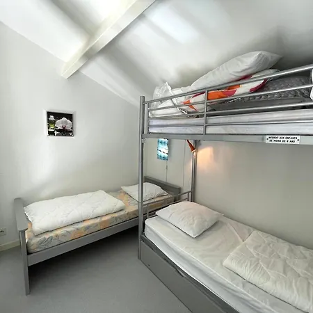 Maison Chaleureuse Avec Piscine, Proche Forêt Et Plage, à Jean De Monts - Wifi Gratuit - Fr-1-323-441 Hébergement de vacances