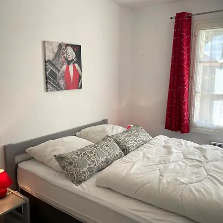 Maison Chaleureuse Avec Piscine, Proche Forêt Et Plage, à Jean De Monts - Wifi Gratuit - Fr-1-323-441